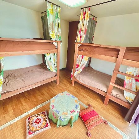 Guest House Waraemon นาโงะ ภายนอก รูปภาพ